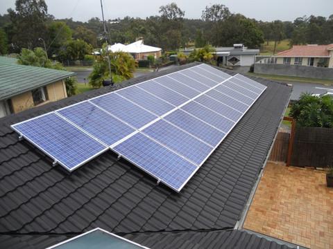 Sistema fotovoltaico solar de 5k vatios en la red